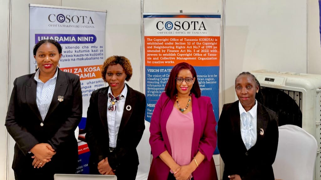 KAIMU AFISA MTENDAJI MKUU ASHIRIKI MAONYESHO YA VITABU