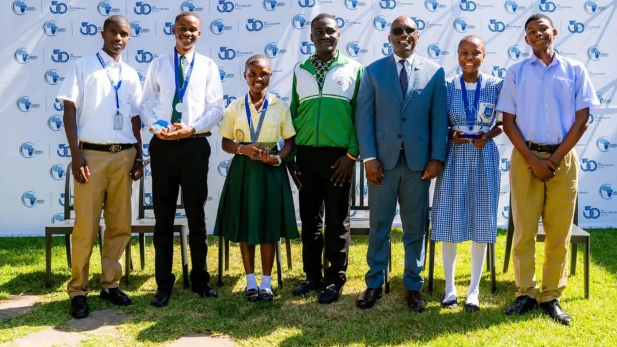 SHULE YA SEKONDARI MAKONGO YASHIRIKI MASHINDANO YA KIMATAIFA YA MILIKI UBUNIFU ZIMBABWE